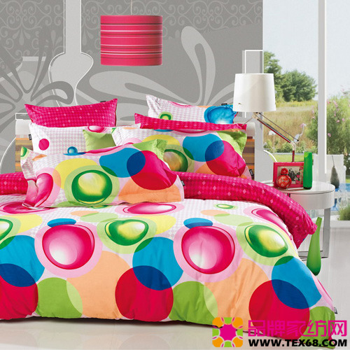 時尚床品讓臥室靈動起來