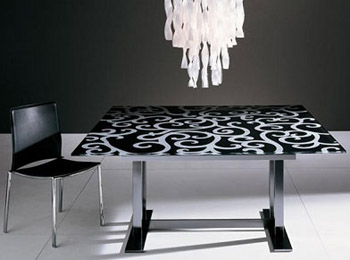 ������ɫ���콛��r�м�