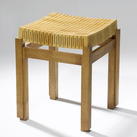 有彈性的新奇木椅