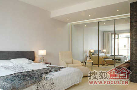 ��ɫ�P�Ҵ������������