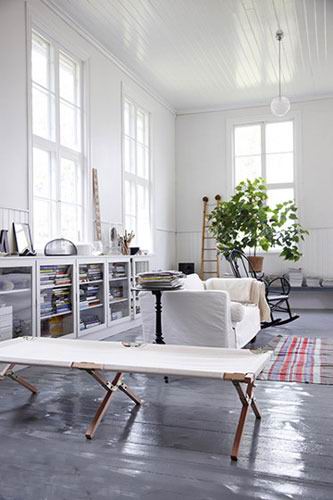 ���s�L��һĨ��ɫ���c��֮