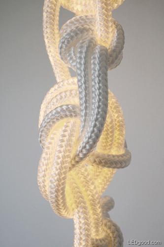 ᘿ��İ�͸��LED�K�ӟ�