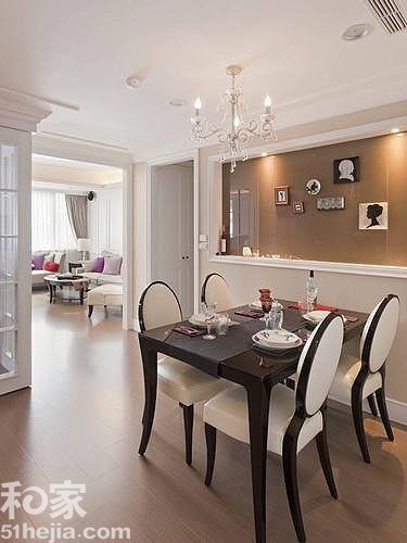 ��ɫ�ʹ�����ʽ�¹ŵ�С����