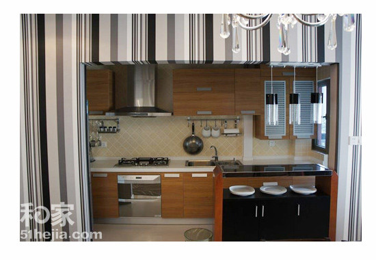 雅痞男70平時(shí)尚簡(jiǎn)約奢華屋