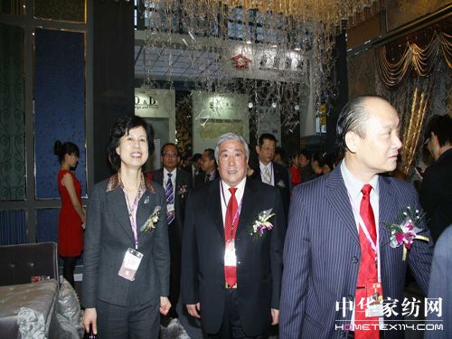 ��Ӣ�C�ʹ���ܛ�b����A