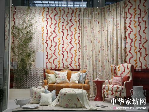 ���ڲ�ˇչ׌��չ�̝M��֮���H����