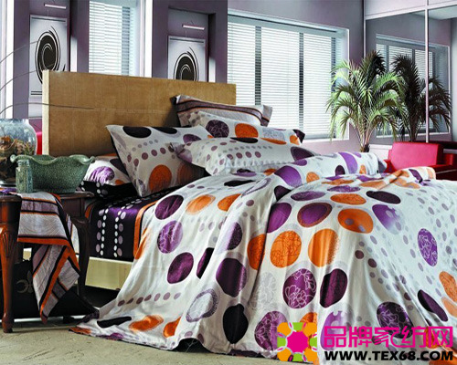 時尚炫彩床品渲染明媚靈動臥室