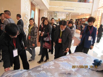 財富盛宴耀舞寶縵