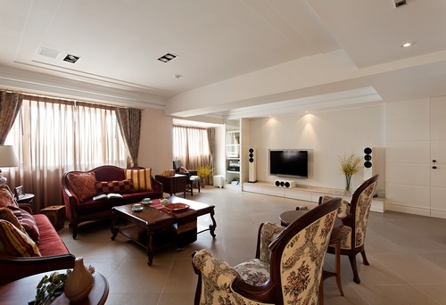 Ӣ����(j��ng)��͹��L��r�мҾ�