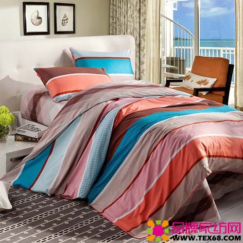 時尚條紋床品打造白領最愛臥室