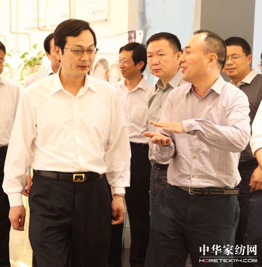 南通市長張國華考察紫羅蘭家紡