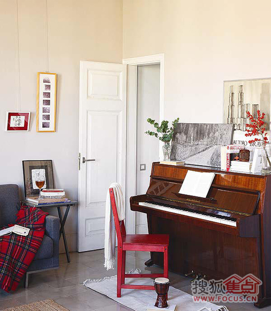 �����L������mС�C