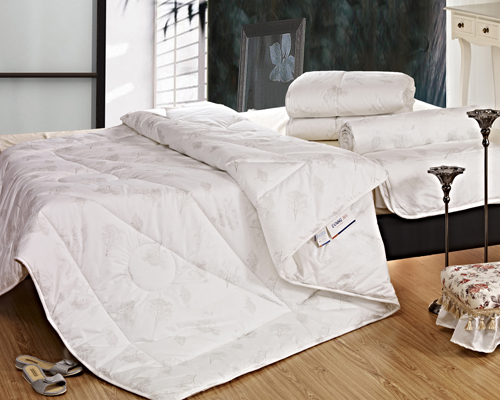 ��С�r����Ʒ���������c��˹��