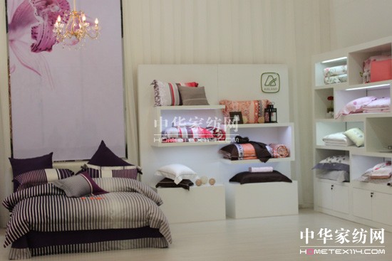 雅蘭首次亮相2011上海博覽會(huì)