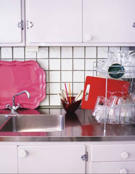 單身女生的亮艷單身公寓