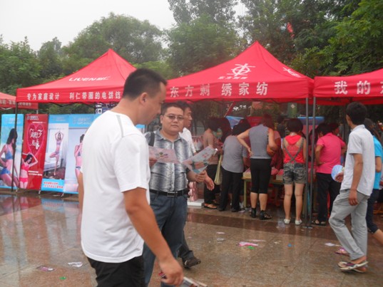 山東東方刺繡店七夕搭建鵲橋之路