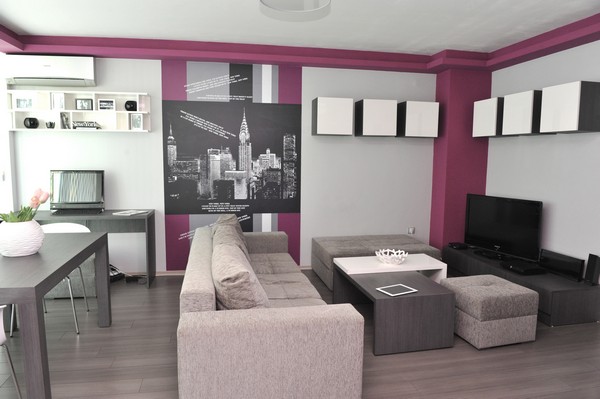 �����������sС��Ԣ