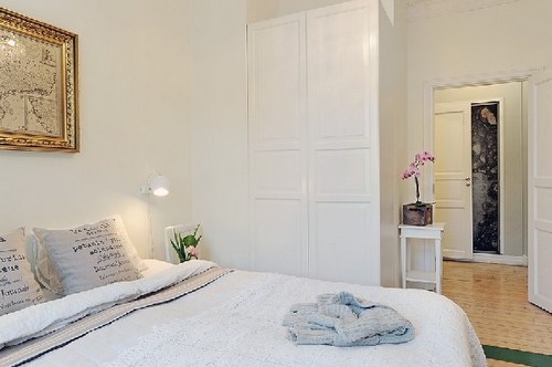 ���С��Ԣ�����c�ŵ����ײ