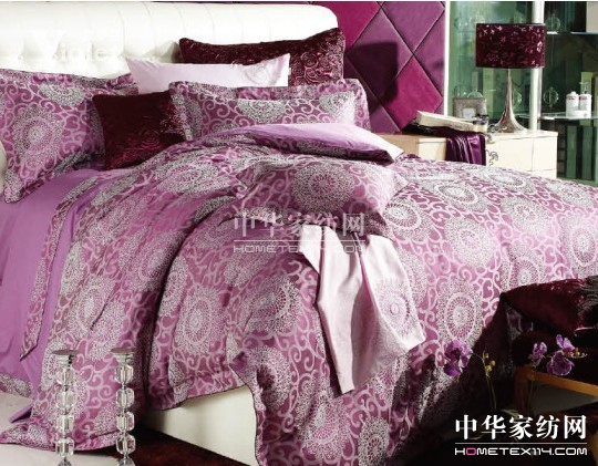 家紡品牌紫羅蘭雅致合情樂開花