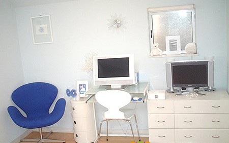 �{����������ɫ�ʼҾӿ��g