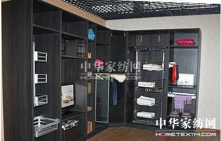 ����լ�䶨���¹�����һҊ���ļҾ�