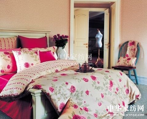 �����������¸���ͬ���䴲Ʒ���]