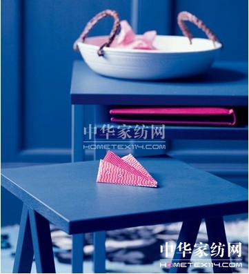 �{(l��n)ɫ��Ȥ���b�L(f��ng)��Ȼ�е����A����