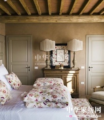 �������D��Ҟ�2012�ꎧ����һĨ��ɫ