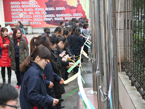 ʢ��F(tu��n)�e�kȤζ�\(y��n)��(d��ng)��(hu��)�c�������˹�(ji��)��