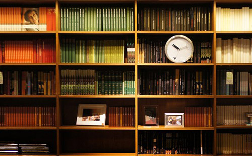 ����r��~���Ҹ���ͽ����