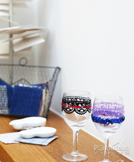 ���ò�����Ʒ���컨�@һ����҃�(n��i)���g