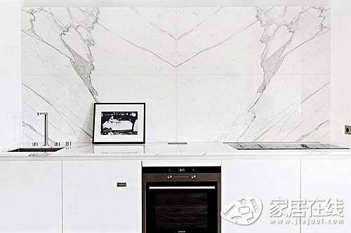 ���s�ĘO��ľ�ĵ���������