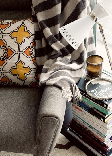 ���f�Ҿ������ռ{��һ��