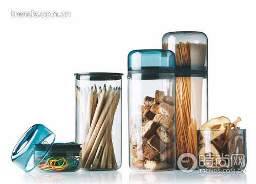 �Ҿӽ���N�����g���ռ{