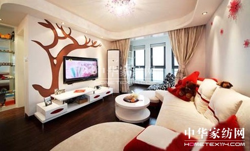 簡單色調點亮白領時尚之家