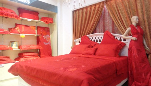 凡語家紡昆明石林店璀璨開業