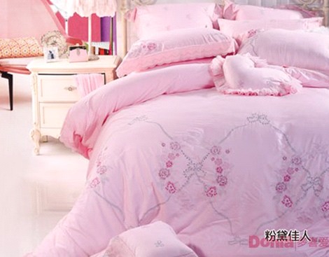 五月新婚潮多喜愛家紡婚慶床品扮新房