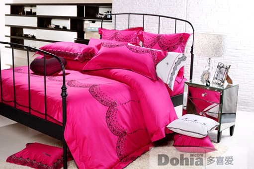 五月新婚潮多喜愛家紡婚慶床品扮新房