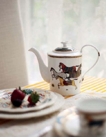 ������Ȼ�ҾӵľGɫ�b��