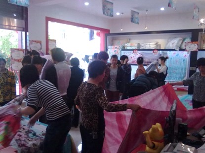 東方刺繡寧海長街專賣店隆重開業