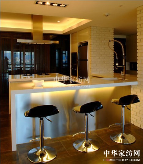 ���W���e�L186ƽ�׳����A���w�