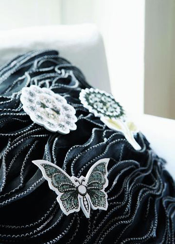 黑白撞色的功能美學(xué)