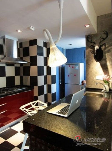 60��ƽ�׵ĺ�ɫ����������