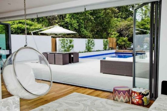 現(xiàn)代風(fēng)格的時(shí)尚潔簡家裝