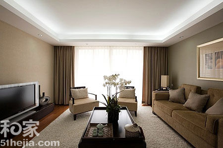 �º��s���{�Б��ͬF���͏d