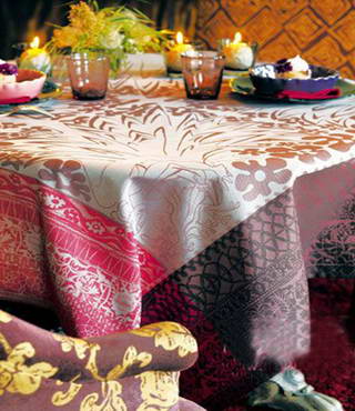 ��y�c�������������