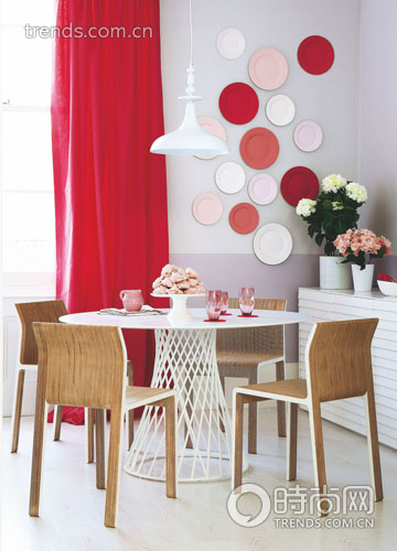 ���G���ձ��򷭵��{ɫ�P