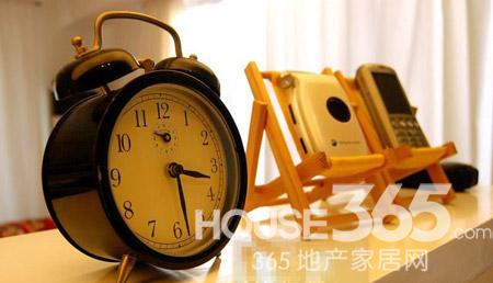 �Ҿ����θ���80���ǻ۸���70ƽ�@�G���ۼ�(1)