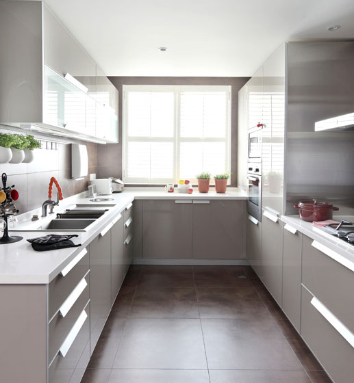 ���{�����A֮�����p(��)