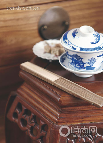 ����Ⱥ�����M�ǌ���ɫ